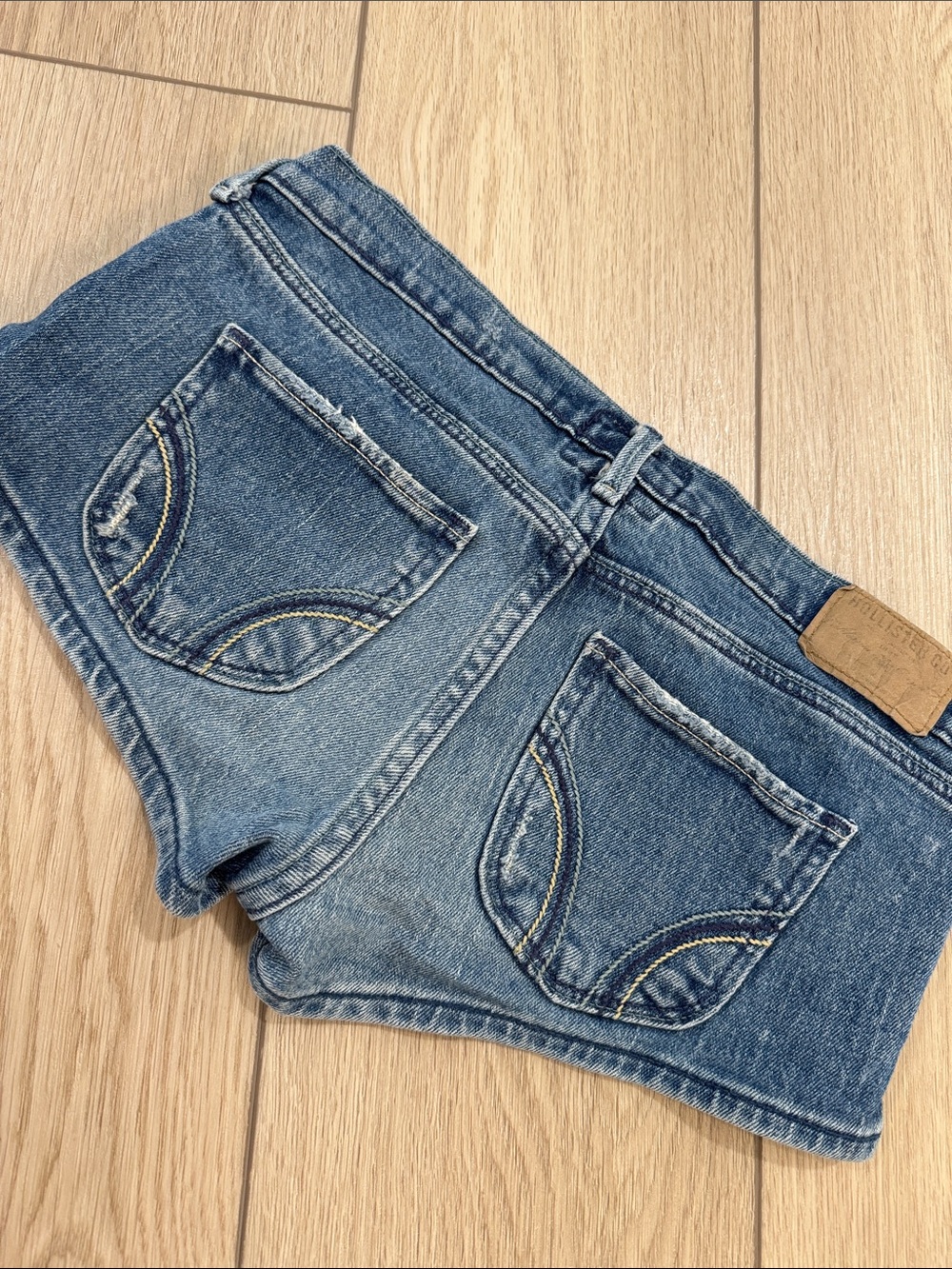 Y2K Hollister Micro Jean DenimmShorts Sz 1 Retro Back to school Trendy 90s